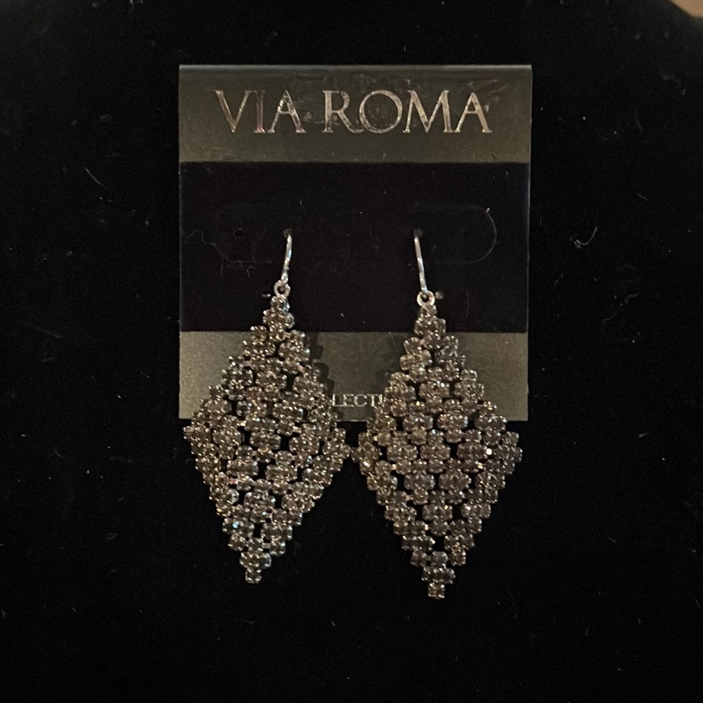 NWT Via Roma bling, dangle earrings
